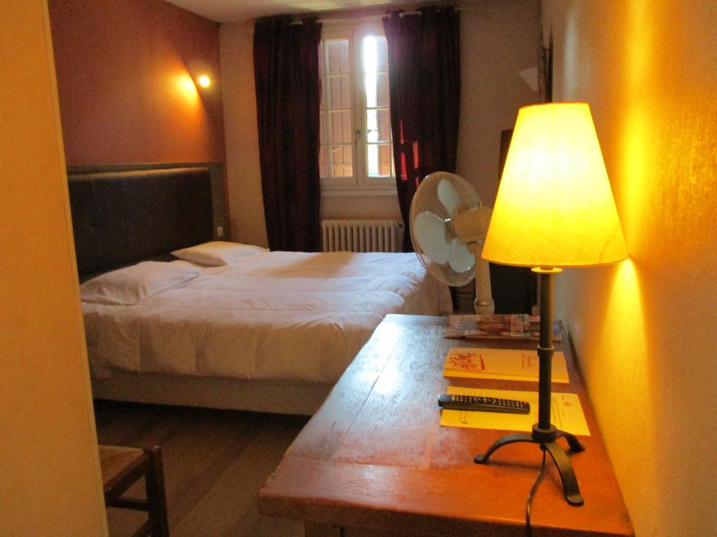 Hotel La Flambee ベルジュラック エクステリア 写真